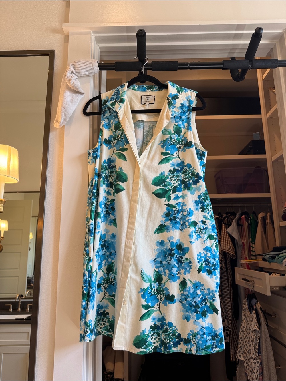 Sleeveless Floral Shirt Dress in Blue and Green